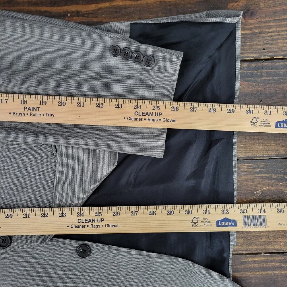 Chaps‎ Ralph Lauren Men's Sport Coat Blazer Three Button Gray Herringbone 42L